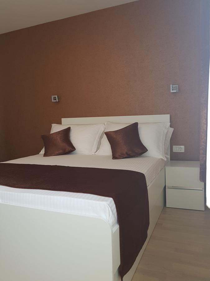 Apartments Petricevic Подстрана Экстерьер фото