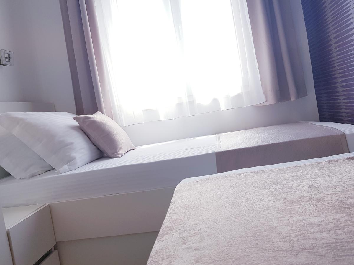 Apartments Petricevic Подстрана Экстерьер фото